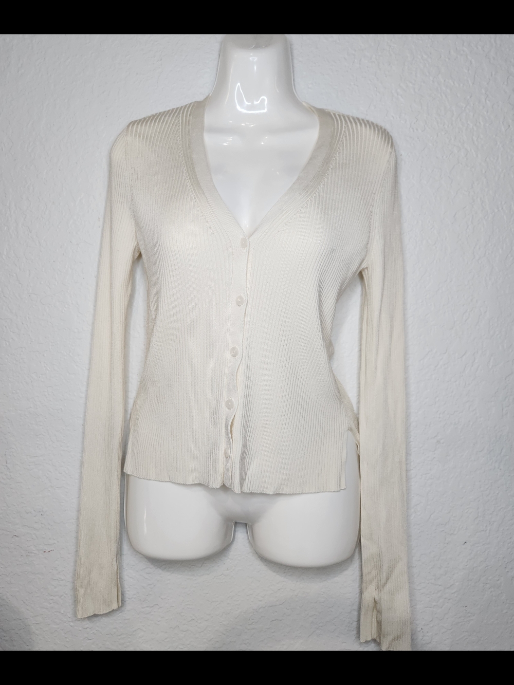Abercrombie & Fitch Cream Ribbed V-Neck Button Cardigan
